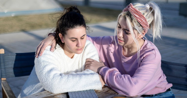 4 zodiac signs who always put others first (even when it hurts them)