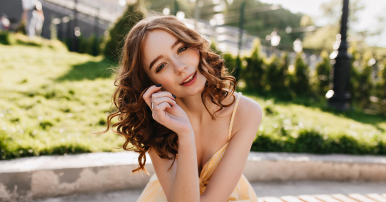 4 zodiac signs who are warm yet mysteriously unreadable