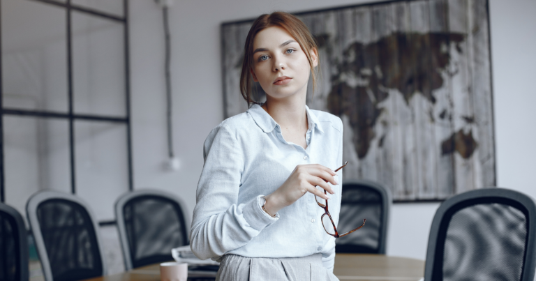 7 behaviors that instantly tell people you’re not someone to mess with