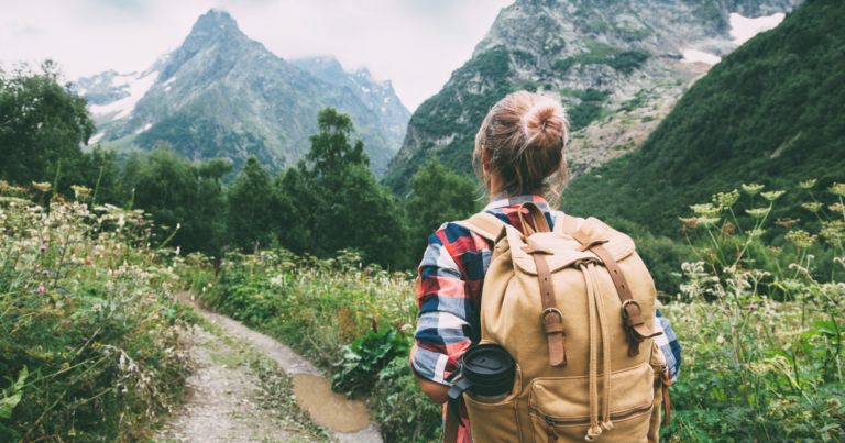 3 zodiac signs who often lose touch with close friends without meaning to