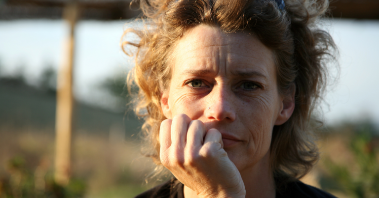 5 zodiac signs who are naturally drawn to introspection and solitude